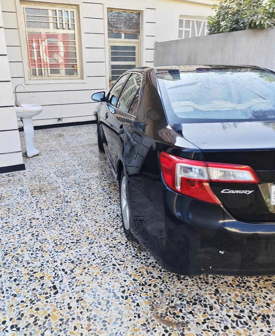 تۆیۆتا کامری